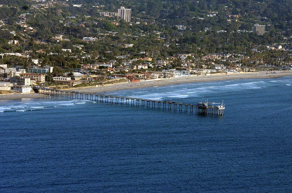 Coastal view of La Jolla Shores in San Diego